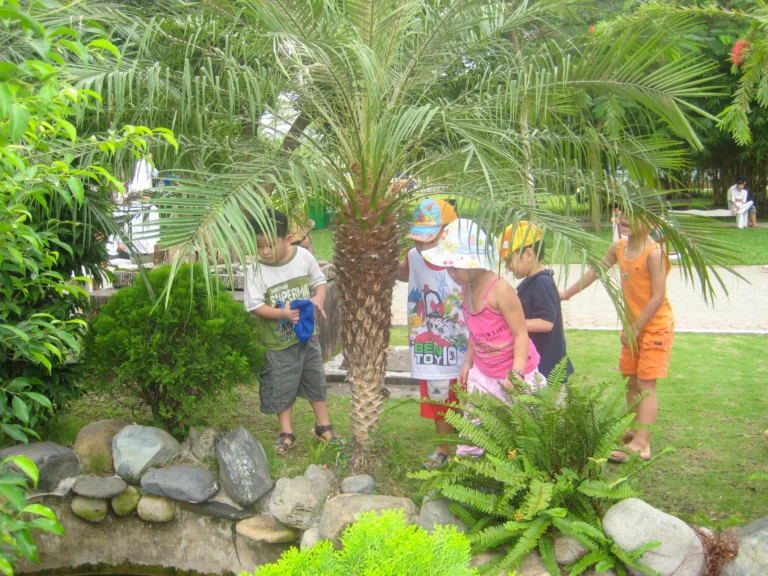 da-ngoai-cong-vien-gia-dinh-2010-1700