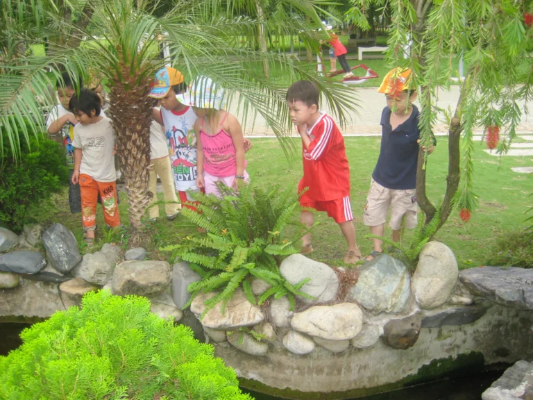 da-ngoai-cong-vien-gia-dinh-2010-1701