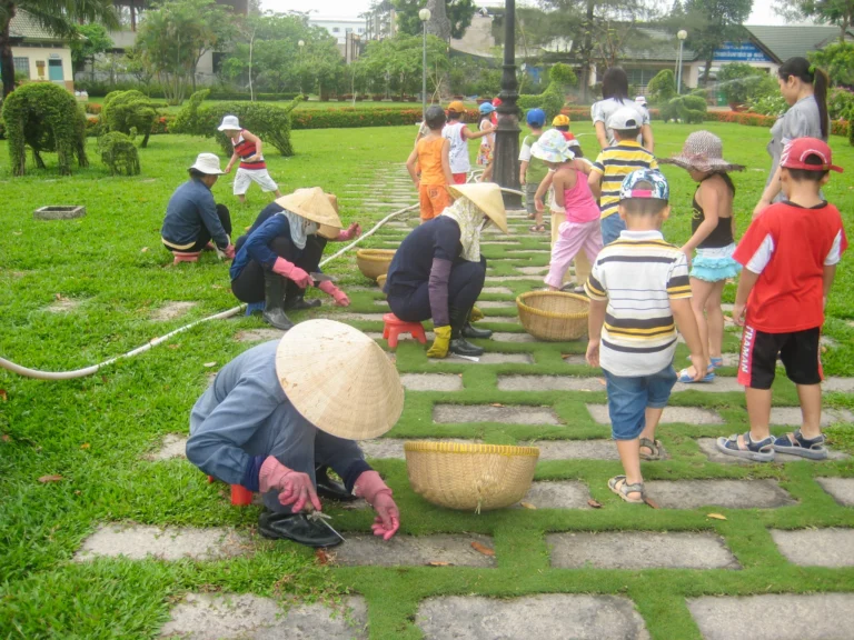 da-ngoai-cong-vien-gia-dinh-2010-1702