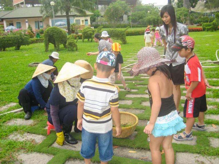 da-ngoai-cong-vien-gia-dinh-2010-1703