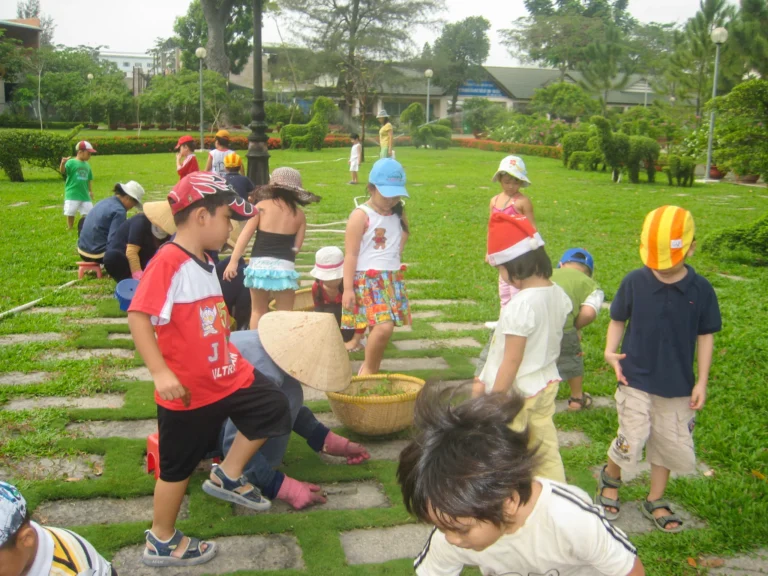 da-ngoai-cong-vien-gia-dinh-2010-1706