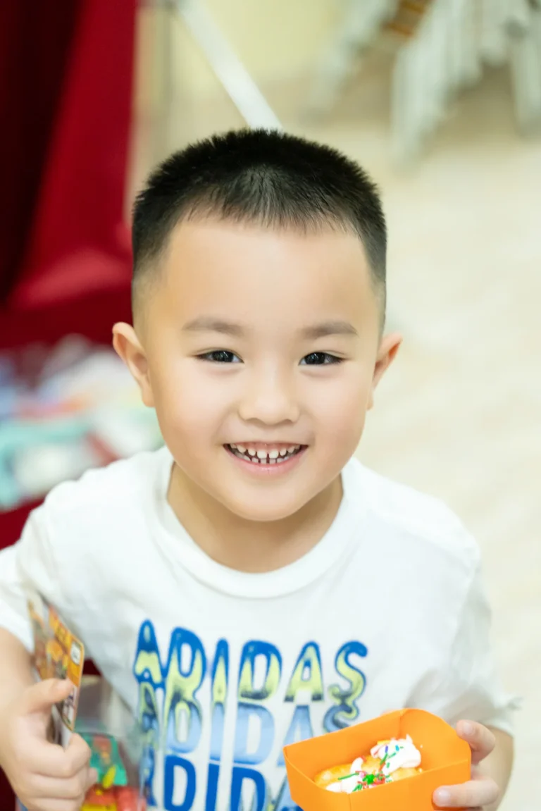 giang-sinh-2025-2-06470