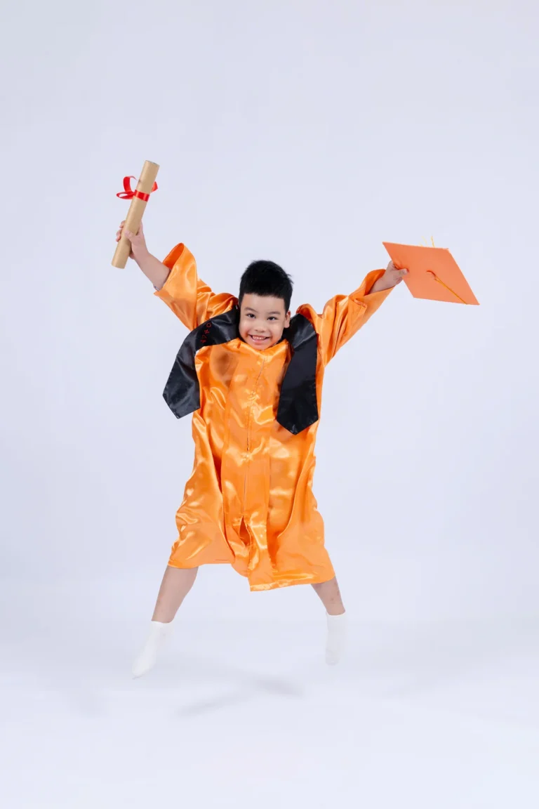 le-tot-nghiep-2026-06833