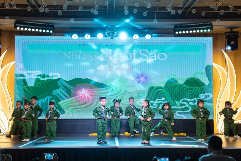 le-tot-nghiep-le-tong-ket-2025-01375