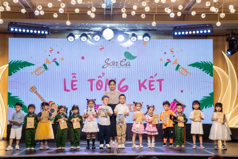 le-tot-nghiep-le-tong-ket-2025-01388