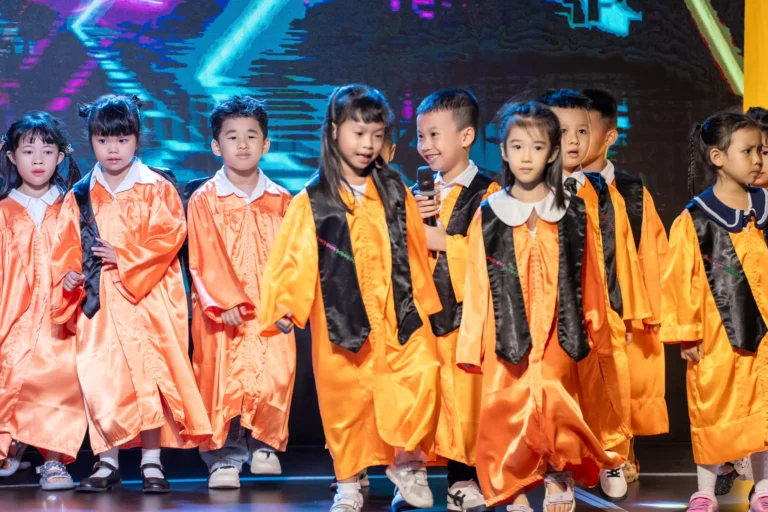 le-tot-nghiep-le-tong-ket-2025-07991