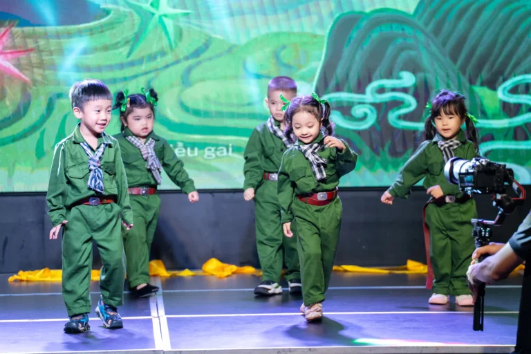 le-tot-nghiep-le-tong-ket-2025-08970
