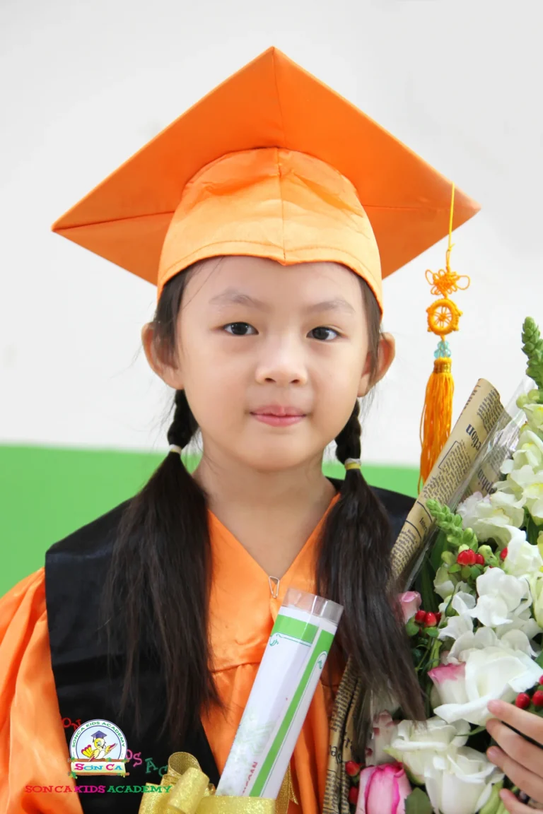 le-tot-nghiep-tong-ket-2013--13