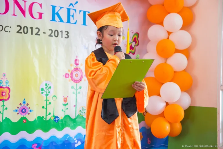 le-tot-nghiep-tong-ket-2013-6877