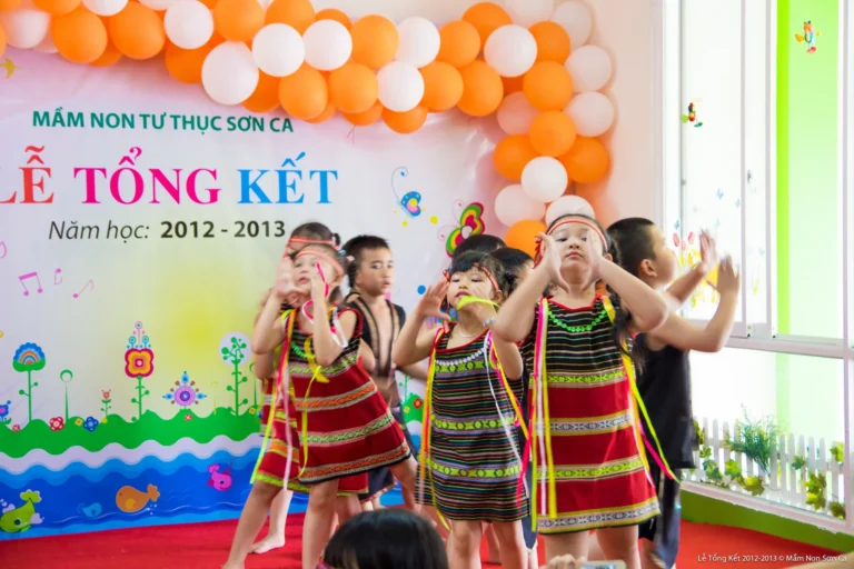 le-tot-nghiep-tong-ket-2013-7016
