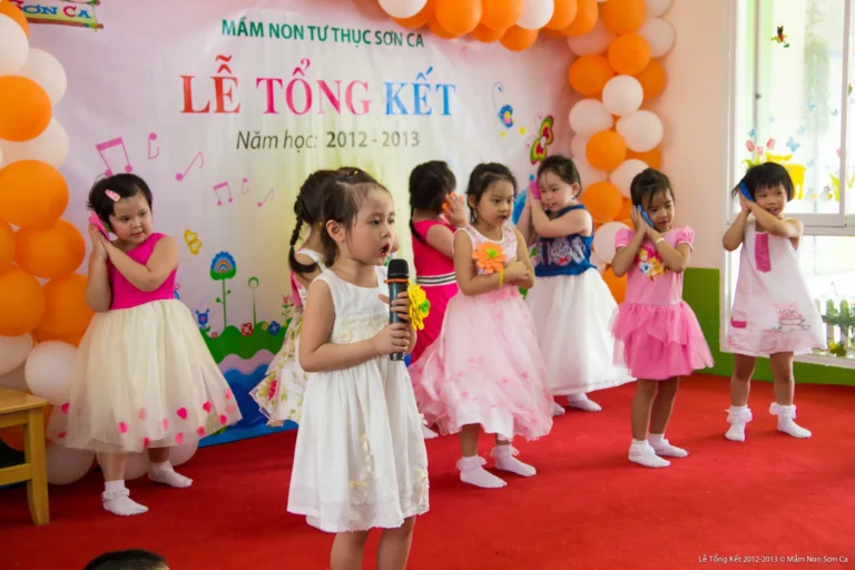 le-tot-nghiep-tong-ket-2013-7032