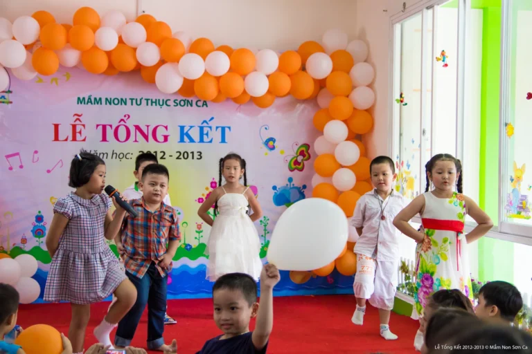 le-tot-nghiep-tong-ket-2013-7106
