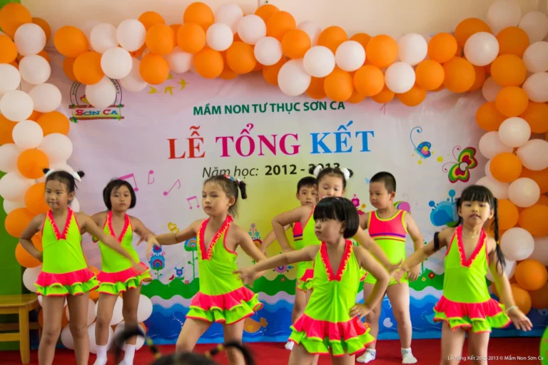 le-tot-nghiep-tong-ket-2013-7121