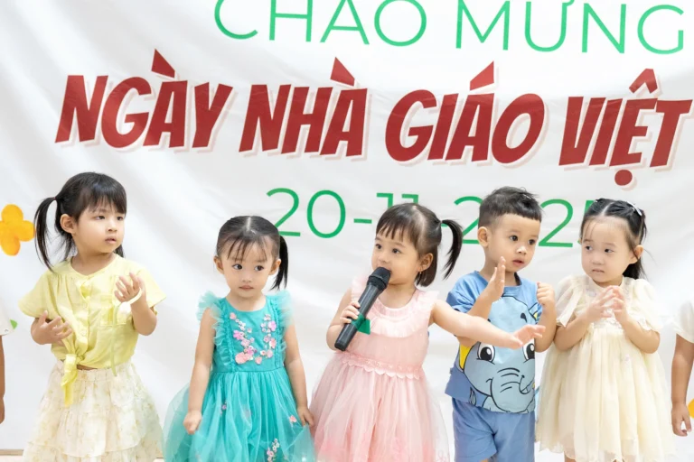 ngay-nha-giao-viet-nam-2025-02497