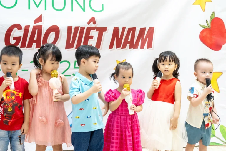 ngay-nha-giao-viet-nam-2025-02516
