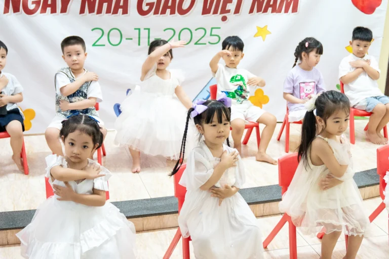 ngay-nha-giao-viet-nam-2025-02612