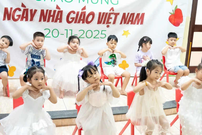ngay-nha-giao-viet-nam-2025-02613