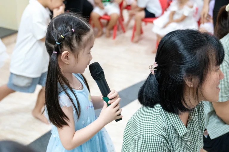 ngay-nha-giao-viet-nam-2025-02632