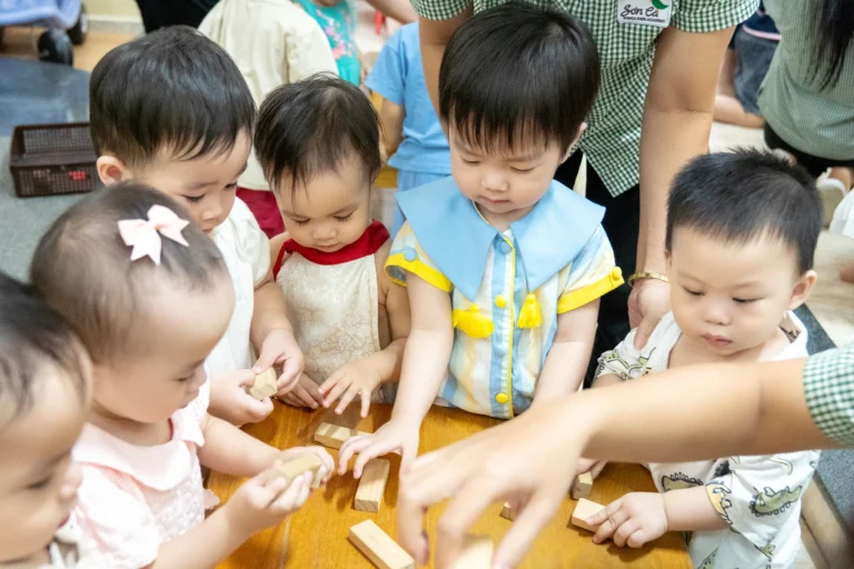 ngay-nha-giao-viet-nam-2025-02654