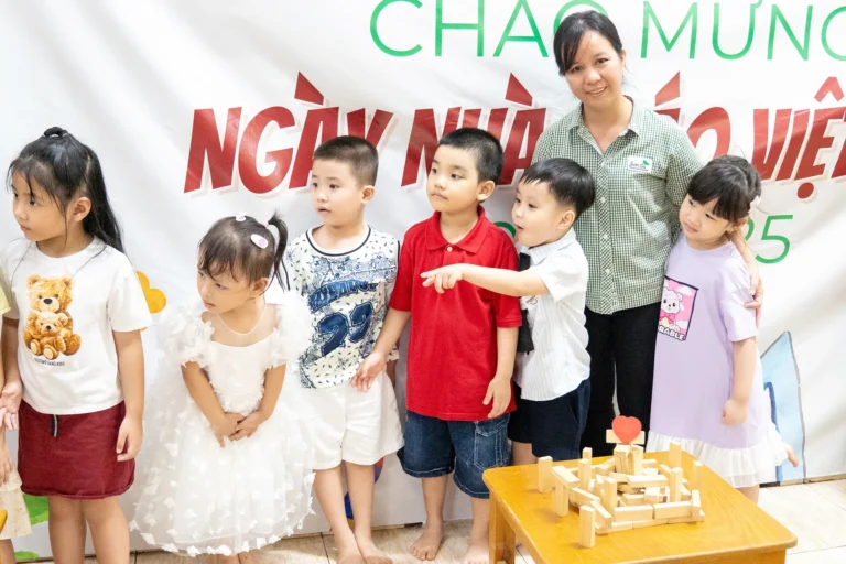 ngay-nha-giao-viet-nam-2025-02672