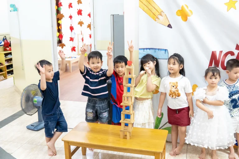 ngay-nha-giao-viet-nam-2025-02678
