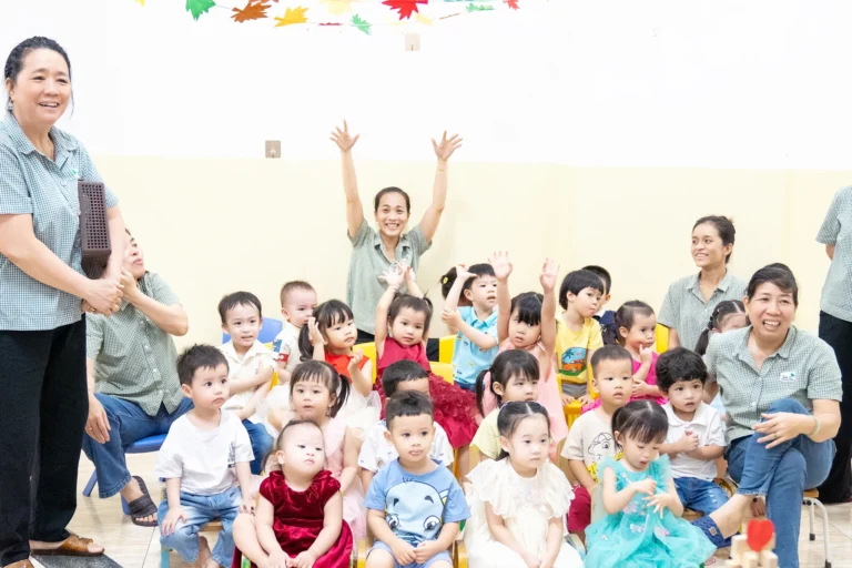 ngay-nha-giao-viet-nam-2025-02697