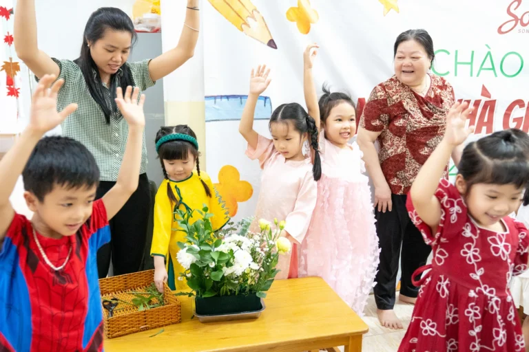ngay-nha-giao-viet-nam-2025-02753