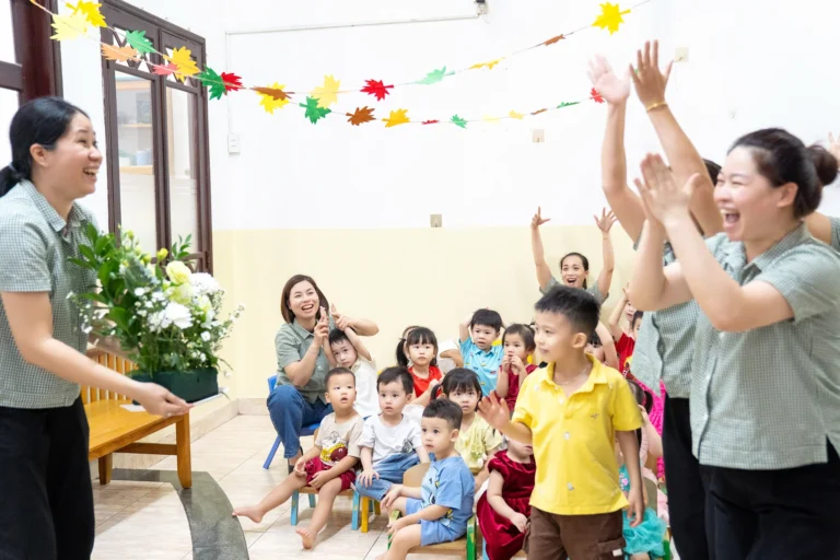 ngay-nha-giao-viet-nam-2025-02793