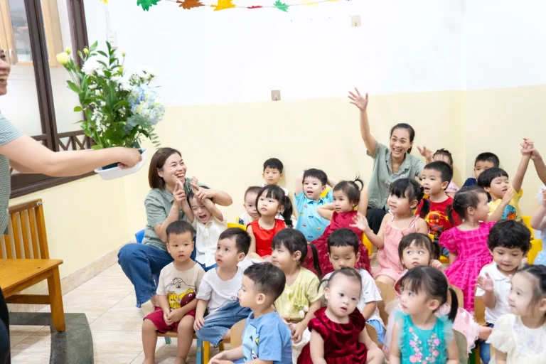 ngay-nha-giao-viet-nam-2025-02796