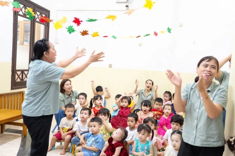 ngay-nha-giao-viet-nam-2025-02800