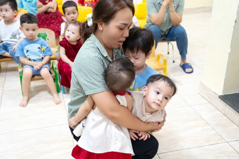 ngay-nha-giao-viet-nam-2025-02807