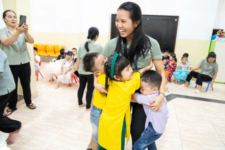 ngay-nha-giao-viet-nam-2025-02824