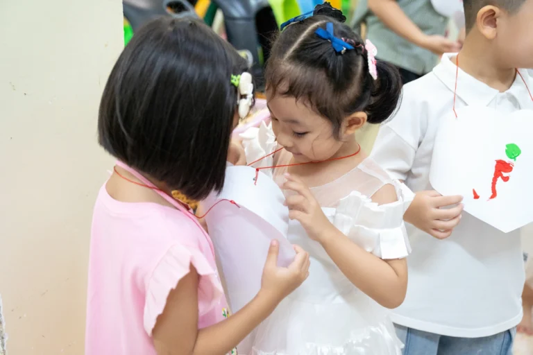 ngay-nha-giao-viet-nam-2025-02856