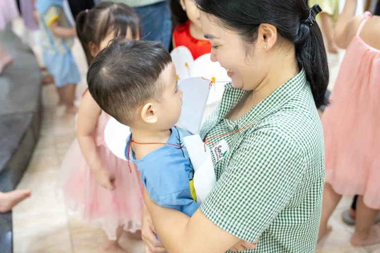 ngay-nha-giao-viet-nam-2025-02867