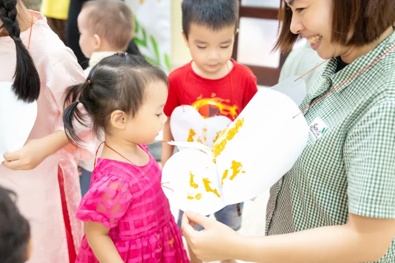 ngay-nha-giao-viet-nam-2025-02872