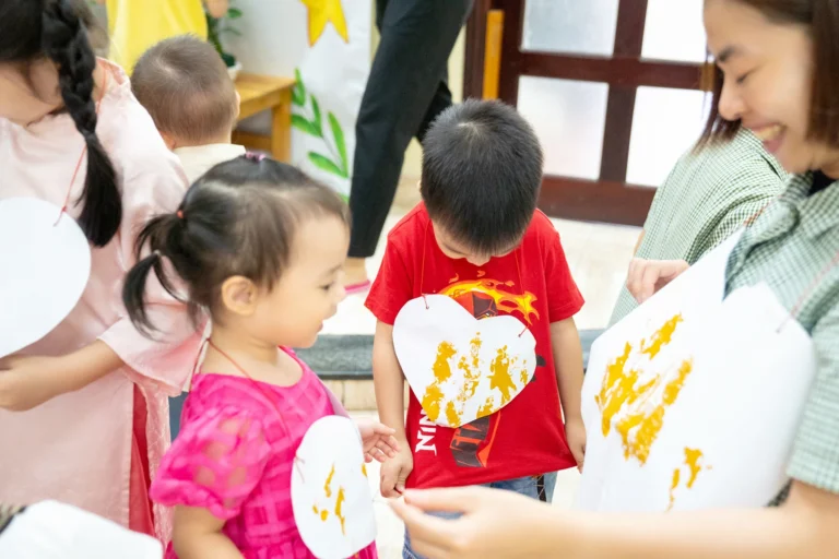 ngay-nha-giao-viet-nam-2025-02873