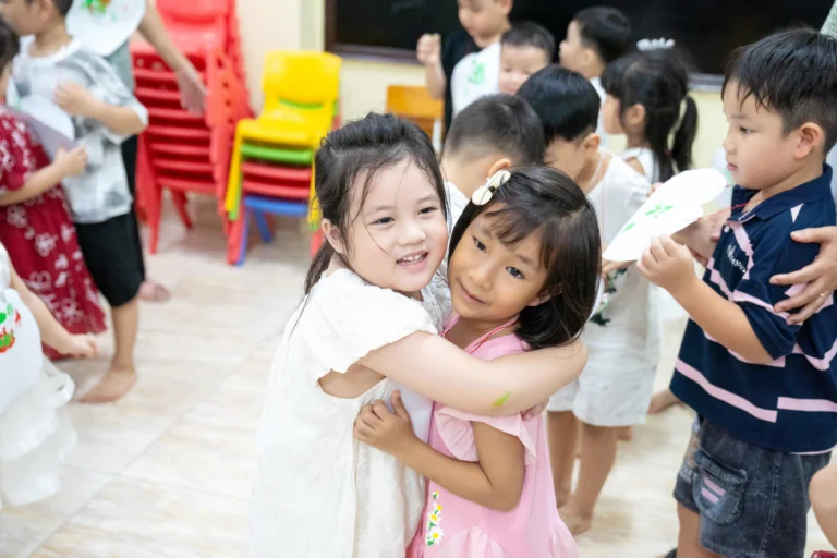 ngay-nha-giao-viet-nam-2025-02878