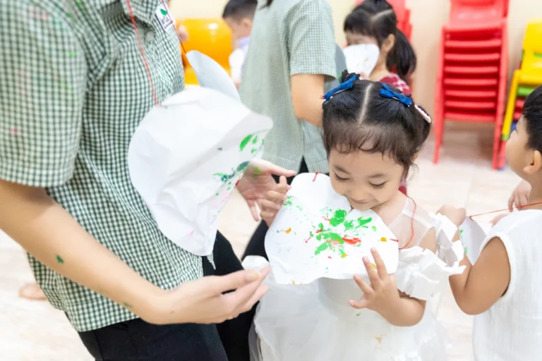 ngay-nha-giao-viet-nam-2025-02901