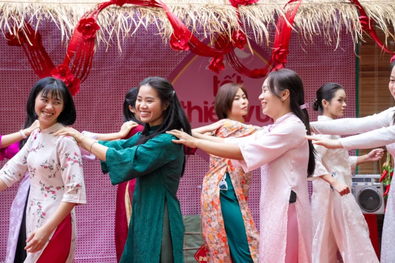 tet-thiet-vui-2026-08272