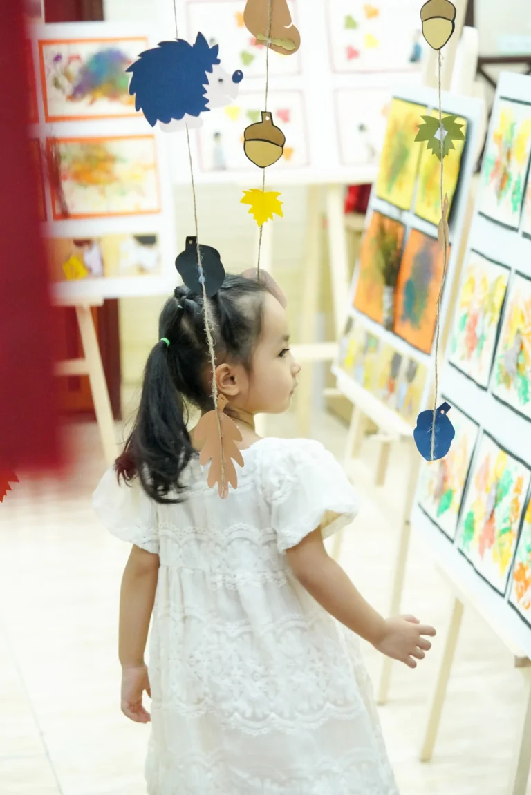 trien-lam-sac-thu-2025-01243