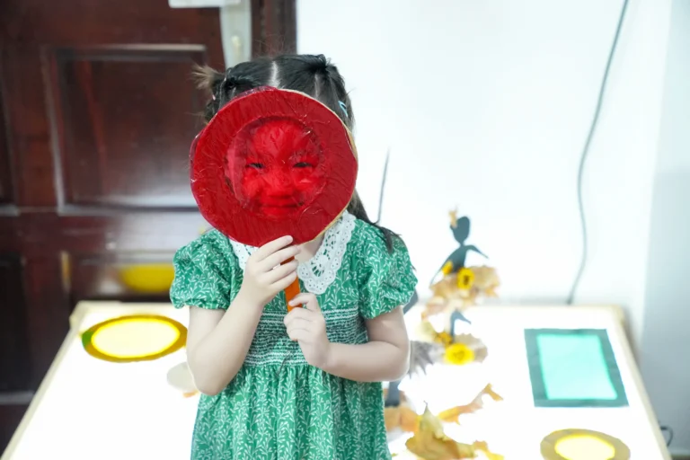trien-lam-sac-thu-2025-01360