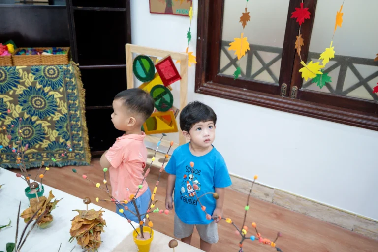 trien-lam-sac-thu-2025-09779