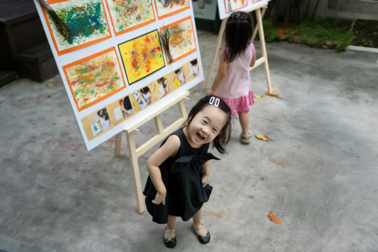 trien-lam-sac-thu-2025-09803